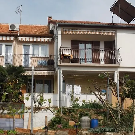 Lino Apartment