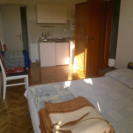 Lino Apartment *